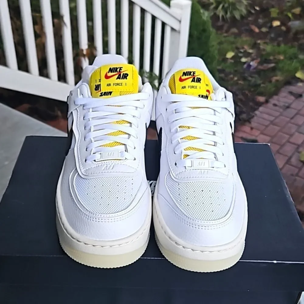 NIKE WOMENS AF1 LOW SHADOW GO THE EXTRA SMILE limited edition NEW sneaker Size 8